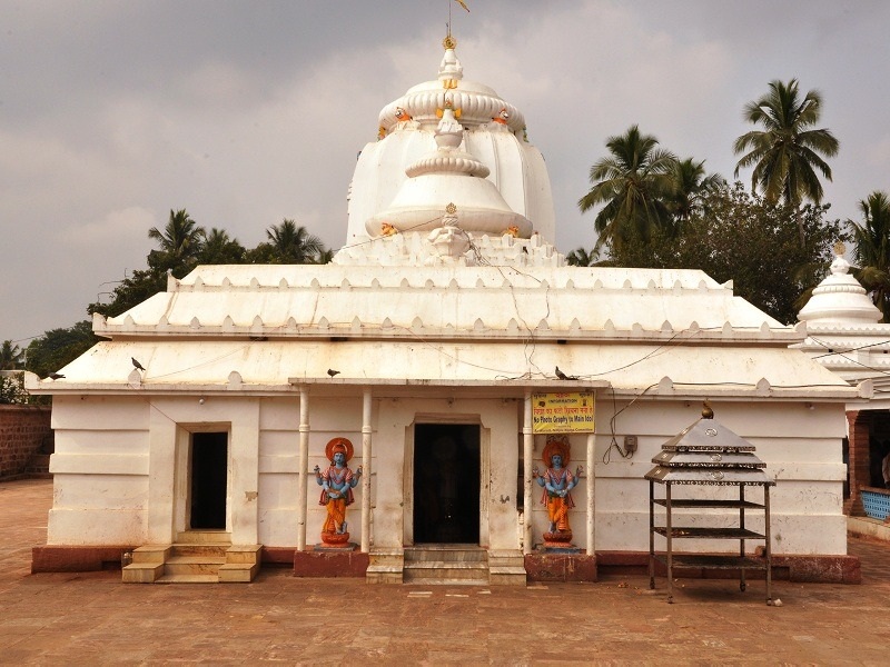 Alarnath Temple & Hotels Near Satapada Chilika Lake